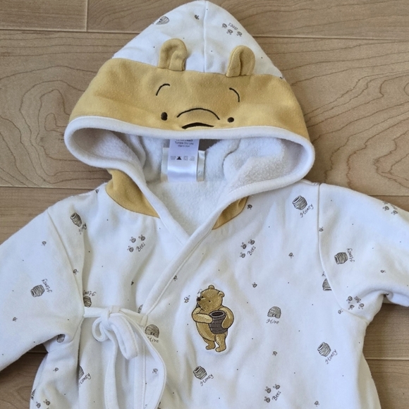 Vintage Y2K Disney Winnie the Pooh baby snuggly hooded swaddle sack - Picture 2 of 11